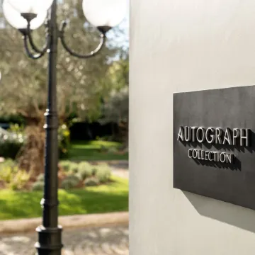 Cardo Roma, Autograph Collection Отели рядом с достопримечательностью «Парк аттракционов LunEur»