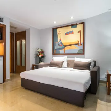 Eurostars Zona Rosa Suites Отели рядом с достопримечательностью «Реформа»