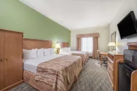 Baymont by Wyndham Pearsall Hotels in Pearsall