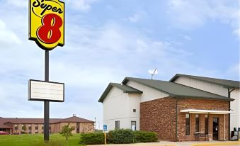Super 8 by Wyndham Mt Pleasant