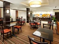 Holiday Inn Express & Suites Charlotte Southeast - Matthews