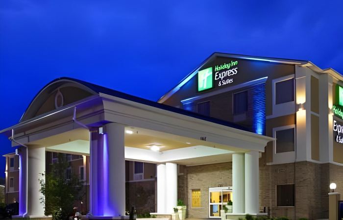 Holiday Inn Express & Suites ELK CITY by IHG