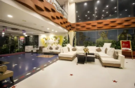 Hotel Raj Mandir