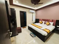 Goroomgo Hotel Imperial Varanasi - Wonderfull Stay with Family Hotels near Ghar Ghirasthi