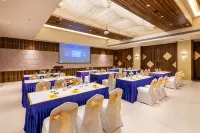 Golden Tulip Goa Candolim Hotels in Candolim