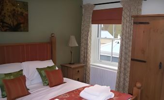 The Barrington Arms Hotel