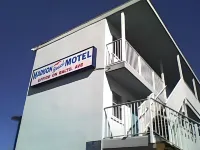 Madison Beach Motel