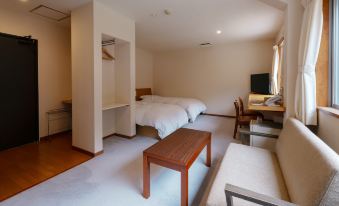 Kanagi Kanko Hotel - Housity
