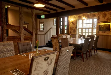 Crossroads by Chef & Brewer Collection