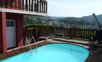 La Colline Aux Yeux Doubs
