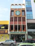 Minima 8 Hotels near Shree Muniswarar Temple