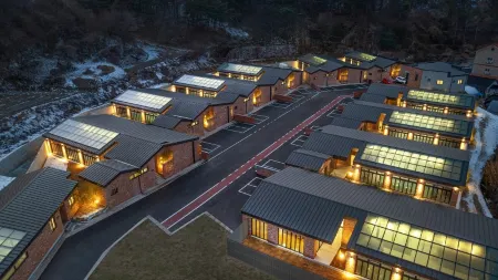 Muju Narin Pool Villa