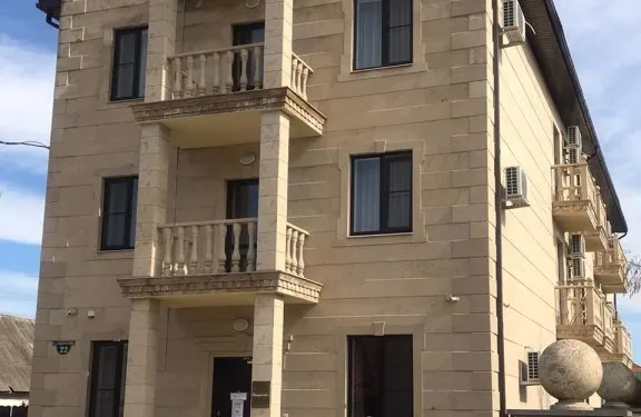 涅克拉索夫旅館