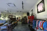 Kampung Cina Hotel - 2-Star