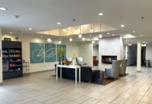 Best Western Erie Inn  Suites