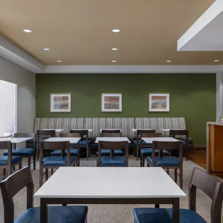 TownePlace Suites Albuquerque North Отели рядом с достопримечательностью «Тропа Ла Луз»