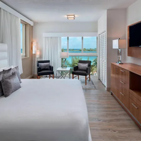 Courtyard Nassau Downtown/Junkanoo Beach