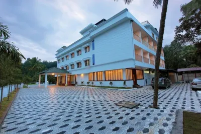 Hotel Vkj International Hotels in Kuttampuzha