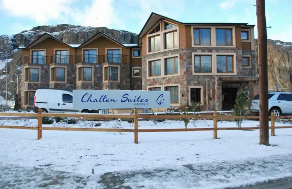 查爾坦套房酒店