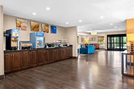 Comfort Inn Отели в г. Север Клинтон