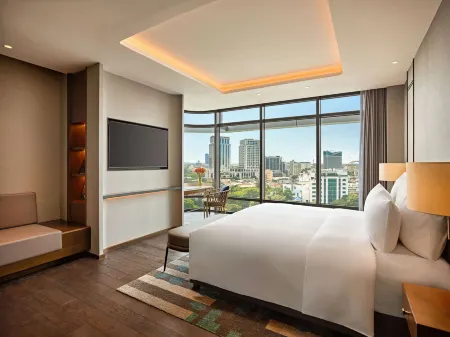 Pullman Hai Phong Grand Hotel Отели рядом с Аэропорт Катби