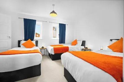 Spacious 4-Bed House in Leicester Free Parking Hotels in Braunstone Town