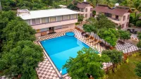 Freesia Resort by Express Inn - Pools