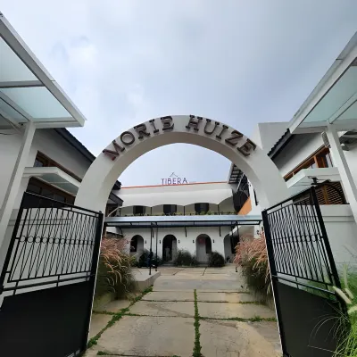 Tibera Morie Huize Hotel a Merdeka
