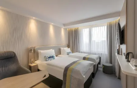 Premier Inn Koln City Sud