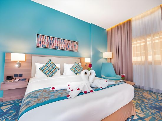 Mena ApartHotel Albarsha at the Mall