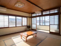 Tabist Lakeside in Fujinami Yamanakako Hotel di Yamanakako