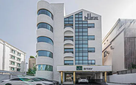 Ji STAY Pohang Daedo-dong Branch Отели рядом с достопримечательностью «Пхоханский университет науки и технологии»