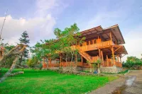 Villa Watu Emas 3 - مسبح خاص