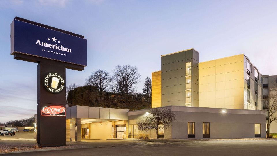 AmericInn by Wyndham Rochester Near Mayo Clinic