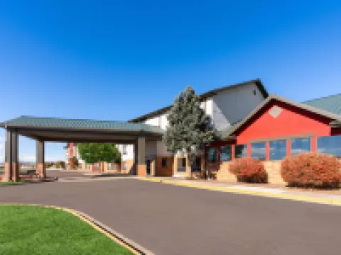 サイロ ホテル デンバー エアポート ア ラマダ バイ ウィンダム オーロラのホテル