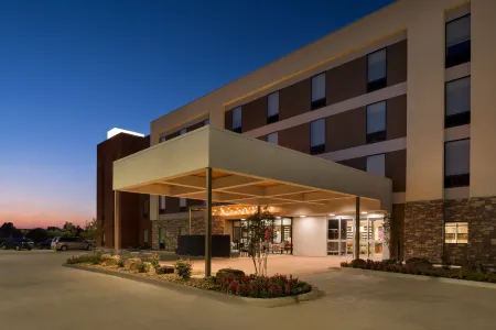 Home2 Suites by Hilton Alexandria Отели в г. Вудворт