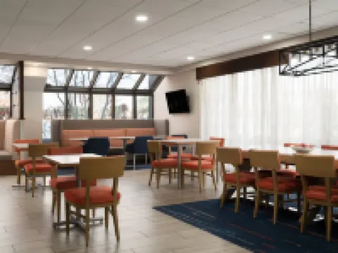 Hampton Inn Fairfax City Hotels in Fairfax