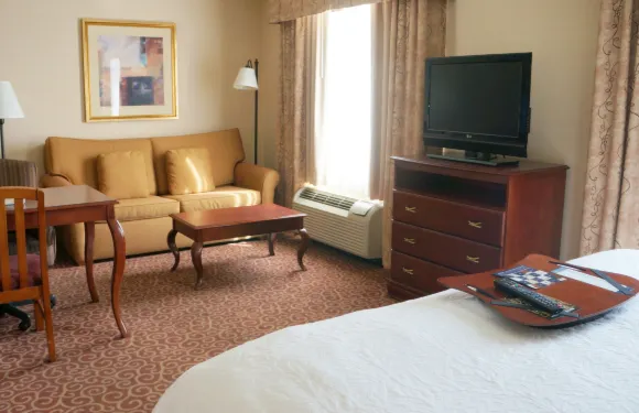 金曼歡朋酒店及套房