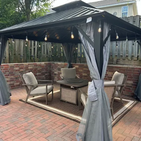 Fabulous 3BR Townhome with Cozy Backyard only 1.4 ml from Augusta National