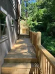 Lovely, serene studio apartment close to downtown and Biltmore Village.