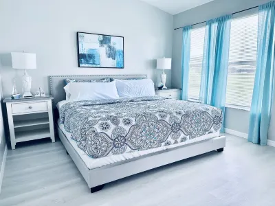 Cozy retreat, NE cape coral oasis 5 mins to restaurants and shopping plaza. Hotels near Pine Island Crossing
