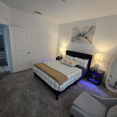 Attached 1 Bedroom Private Suite