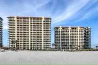 Great August & Fall Rates: Refreshed Ground Floor Condo Steps to Beach& Pool