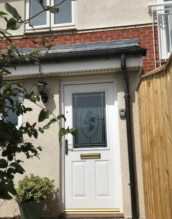 Riverside Home. 3 Bedroom. Free Parking. 10 mins to Newcastle Centre