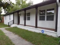 CLOSE TO FT JACKSON, WILLIAMS-BRICE STADIUM, VA HOSP, FAMILY FRIENDLY. SLEEPS 10 우드빈 타이니 팜 앤드 가든 주변 호텔