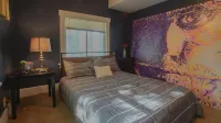 160" Movie Theater! Great For Movie Nights!