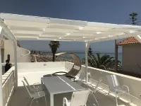 Almaga to experience the crystalline sea of Sicily as if you were at home....... Hotels in Reitani