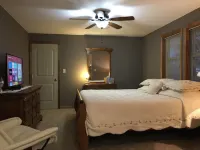 WOODSTOCK - SAUGERTIES - HUDSON VALLEY - 3 BDRM HOUSE - HITS - FIRE PIT