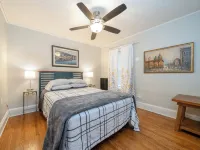 Charming 2-bedroom apartment close to everything on quiet street