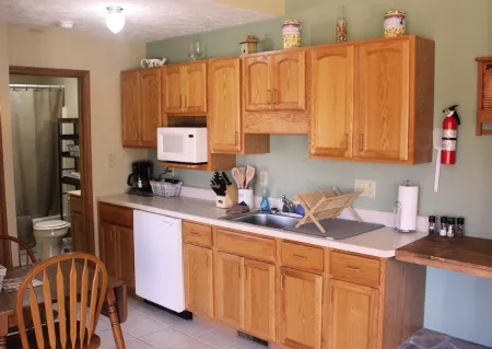 Minutes from Giant City - SIU - Shawnee Winetrail - Cedar Lake - Shawnee Forest!